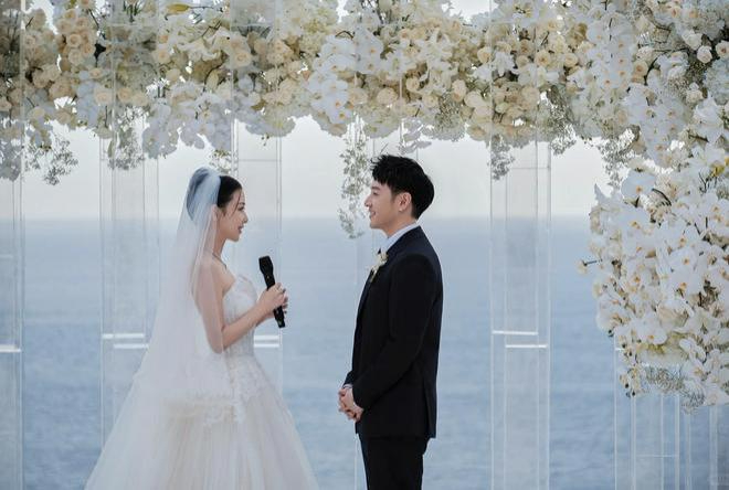 潘瑋柏巴厘島補辦婚禮！